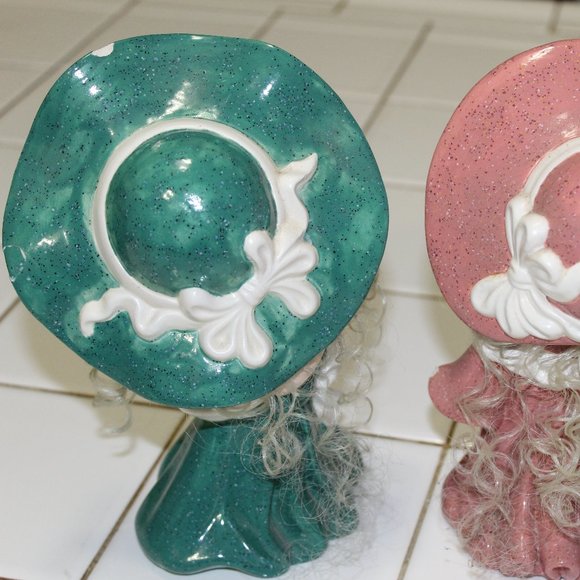 Vintage 1997 set 2-pc ceramic girls blondes pink & green in hats tall 7" - Picture 2 of 12